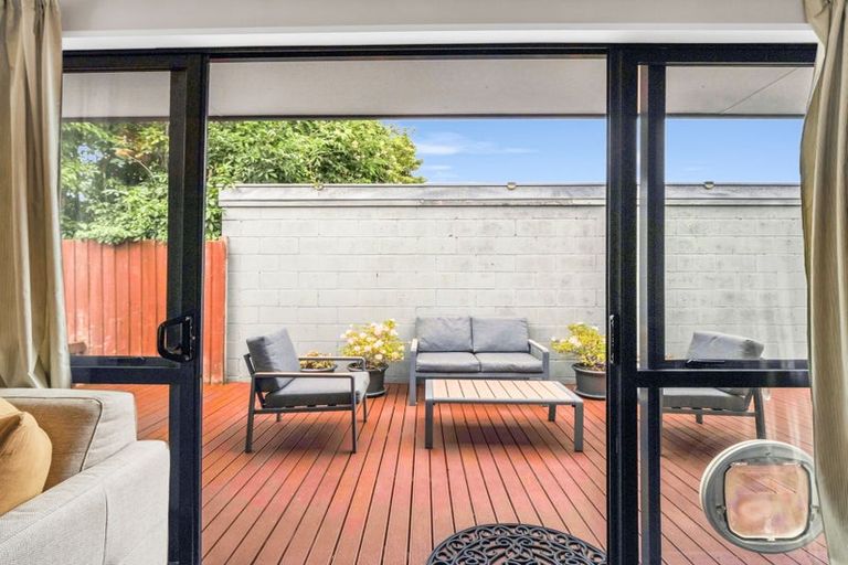 Photo of property in 118a Nursery Road, Phillipstown, Christchurch, 8011