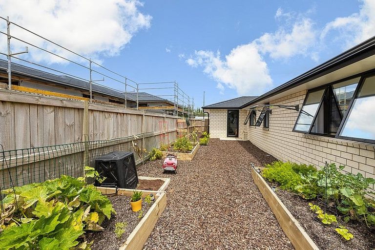 Photo of property in 18 Chardonnay Way, Te Kauwhata, 3710