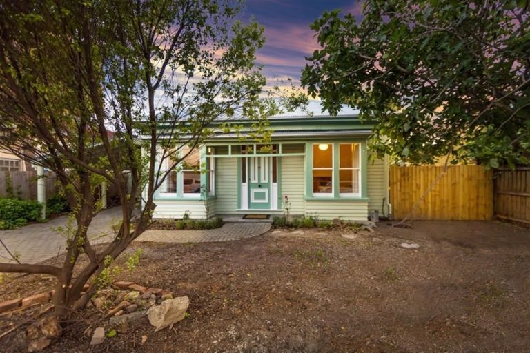 Photo of property in 38 Burke Street, Addington, Christchurch, 8024