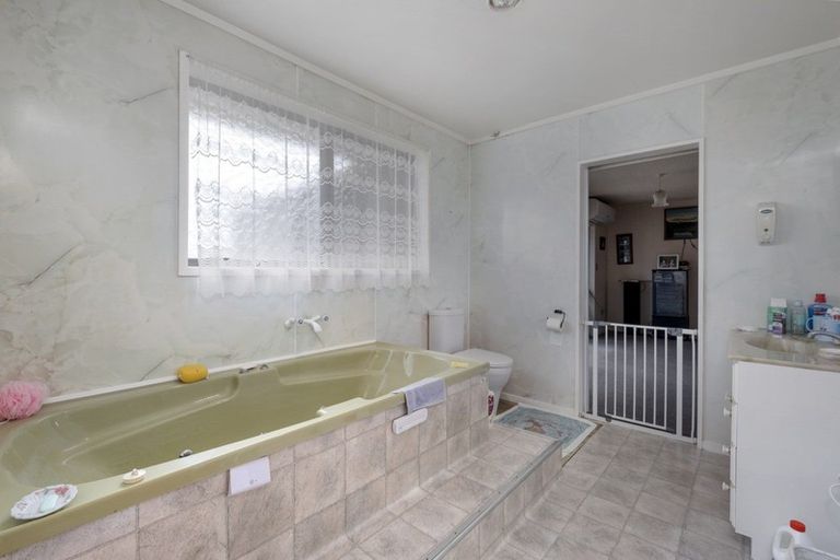 Photo of property in 2 Arohanui Street, Huntly, 3700