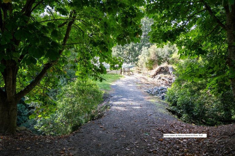 Photo of property in 13a Shaw Street, Leamington, Cambridge, 3432