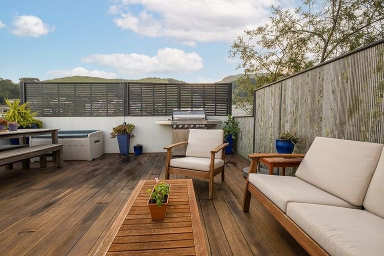 Photo of property in 2 Harbour View Terrace, Cass Bay, Lyttelton, 8082