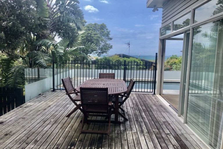 Photo of property in 1/38 Hastings Road, Mairangi Bay, Auckland, 0630