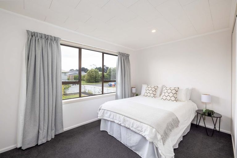 Photo of property in 60 Niven Street, Avondale, Christchurch, 8061