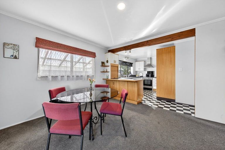 Photo of property in 1 Hornsby Street, Carterton, 5713