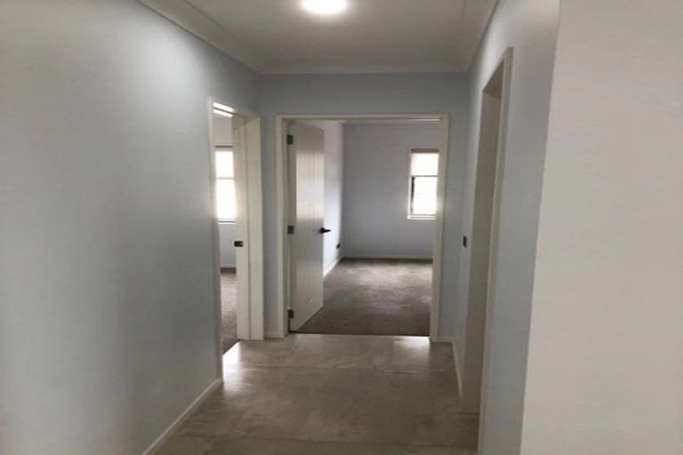 Photo of property in 42 Matahae Drive, Flat Bush, Auckland, 2019