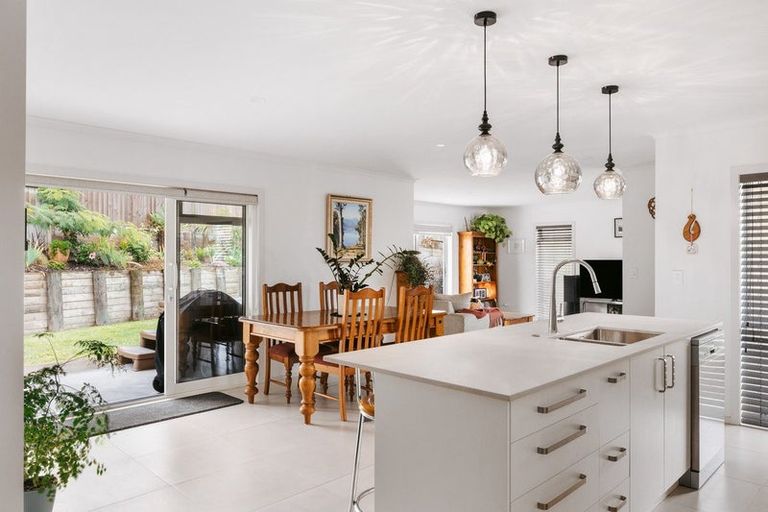 Photo of property in 57 Omega Place, Coastlands, Whakatane, 3120