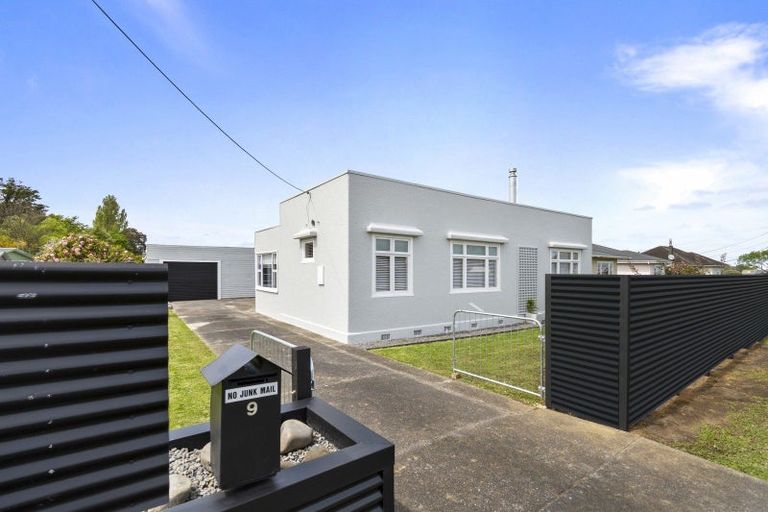 Photo of property in 9 Totara Street, Marton, 4710