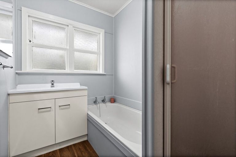 Photo of property in 18 Norwich Crescent, Tamatea, Napier, 4112