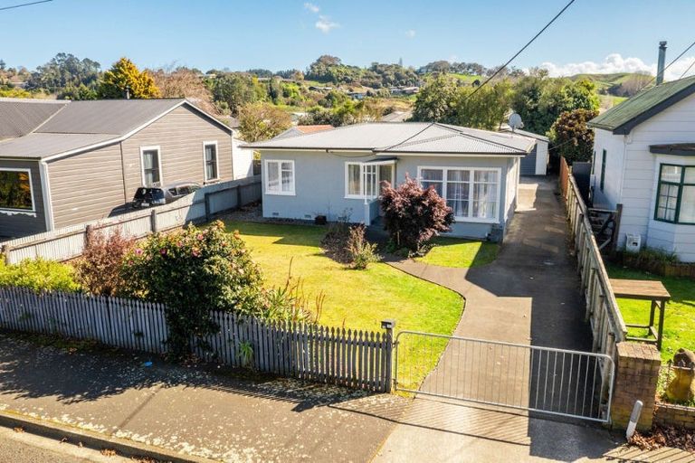Photo of property in 12 Seddon Street, Aramoho, Whanganui, 4500