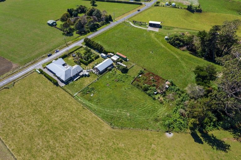 Photo of property in 294 Inland Road North, Tikorangi, Waitara, 4383