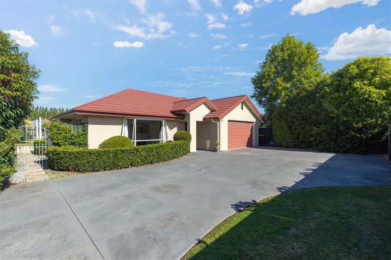 Photo of property in 6 Anglem Way, Northwood, Christchurch, 8051