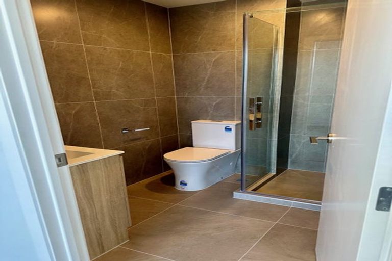 Photo of property in 10/19 Windlass Street, Long Bay, Auckland, 0630