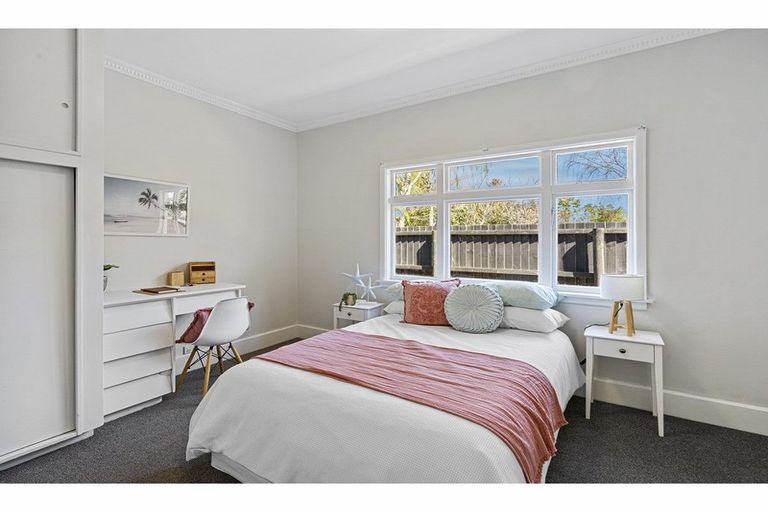 Photo of property in 934 Avonside Drive, Avondale, Christchurch, 8061