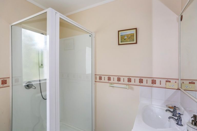 Photo of property in 896a Miranda Road, Pukorokoro / Miranda, Miranda, 2473