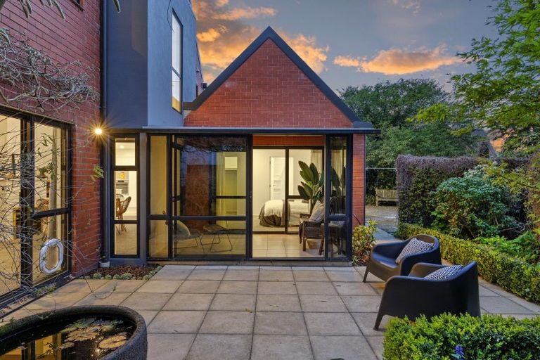 Photo of property in 5 Haineswood Lane, Sockburn, Christchurch, 8042