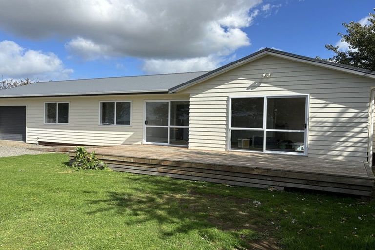 Photo of property in 369 Waihi Road, Normanby, Hawera, 4614