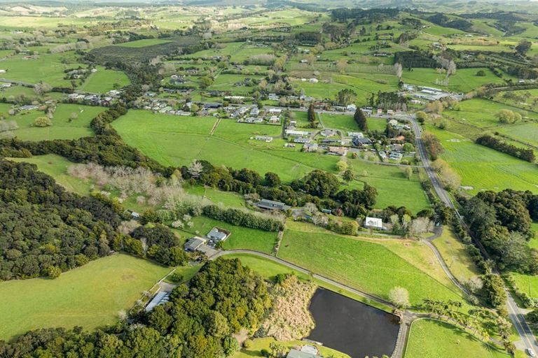 Photo of property in 50 Waitoki Road, Waitoki, Kaukapakapa, 0871