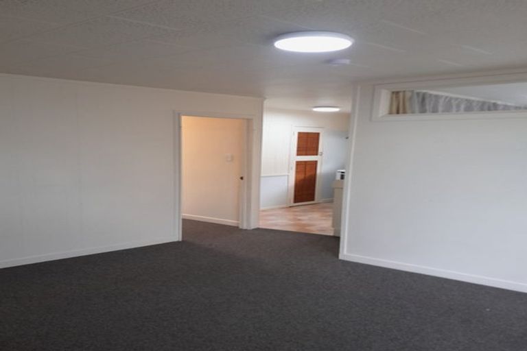 Photo of property in 17 Third Avenue, Avenues, Whangarei, 0110