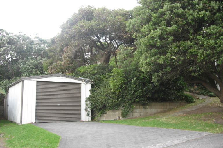 Photo of property in 17 Karekare Road, Raumati South, Paraparaumu, 5032