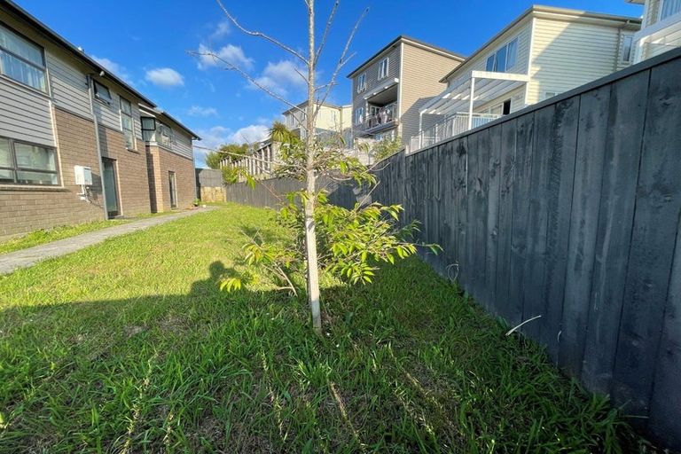 Photo of property in 20 Hirimate Place, Flat Bush, Auckland, 2019