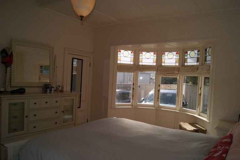 Photo of property in 122a Derwent Street, Island Bay, Wellington, 6023