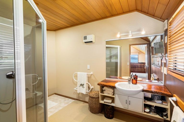 Photo of property in 125 Captain Cook Road, Cooks Beach, Whitianga, 3591