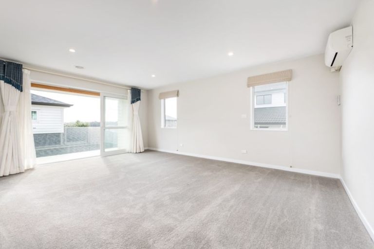 Photo of property in 24 Mackay Drive, Greenhithe, Auckland, 0632