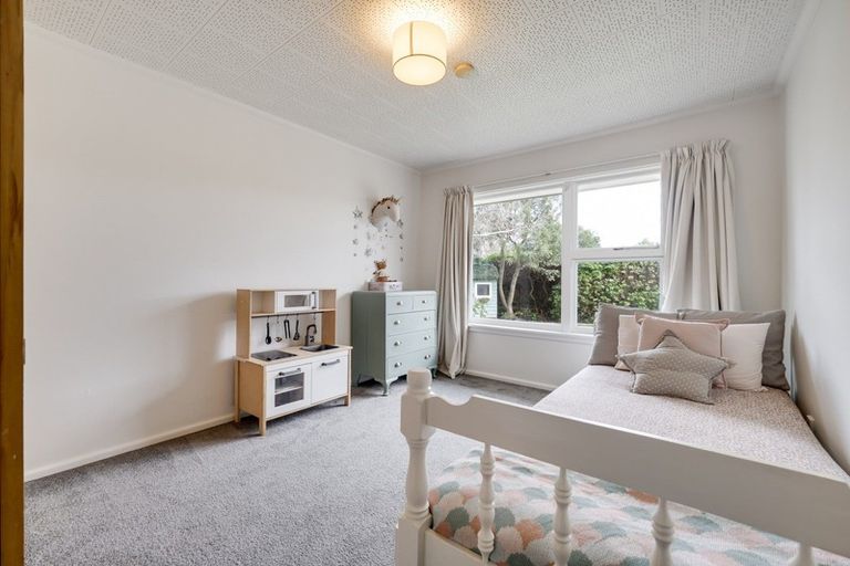 Photo of property in 145 Avonhead Road, Avonhead, Christchurch, 8042