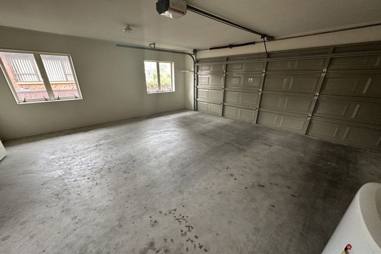 Photo of property in 2 Alpha Street, Papakura, 2110