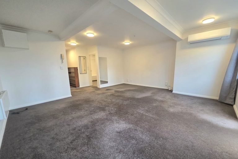 Photo of property in 221b The Terrace, Wellington Central, Wellington, 6011