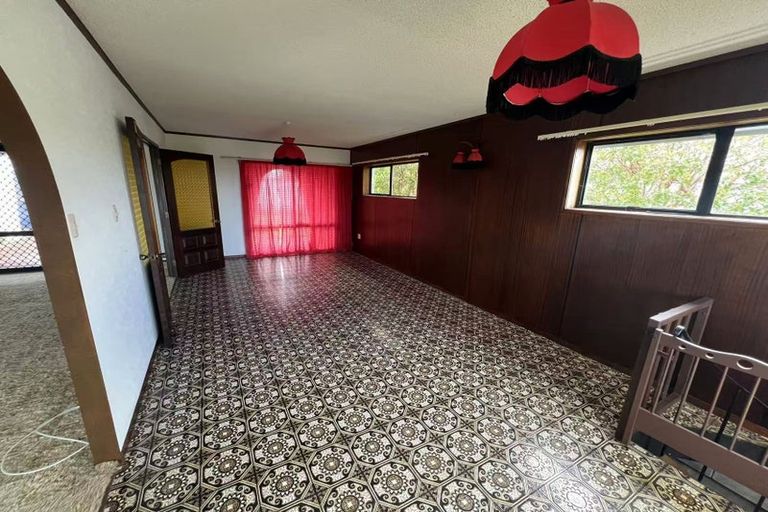 Photo of property in 56 Balmain Road, Chatswood, Auckland, 0626