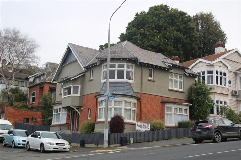 Photo of property in 2 Elder Street, North Dunedin, Dunedin, 9016