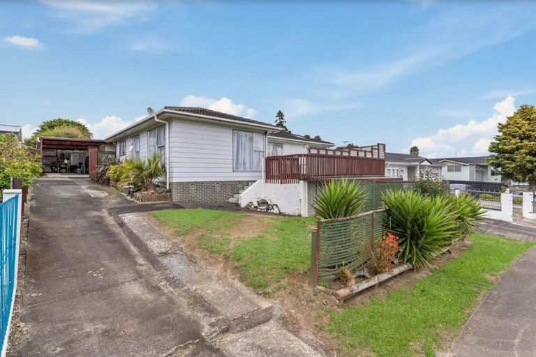Photo of property in 34 Burbank Avenue, Manurewa, Auckland, 2102