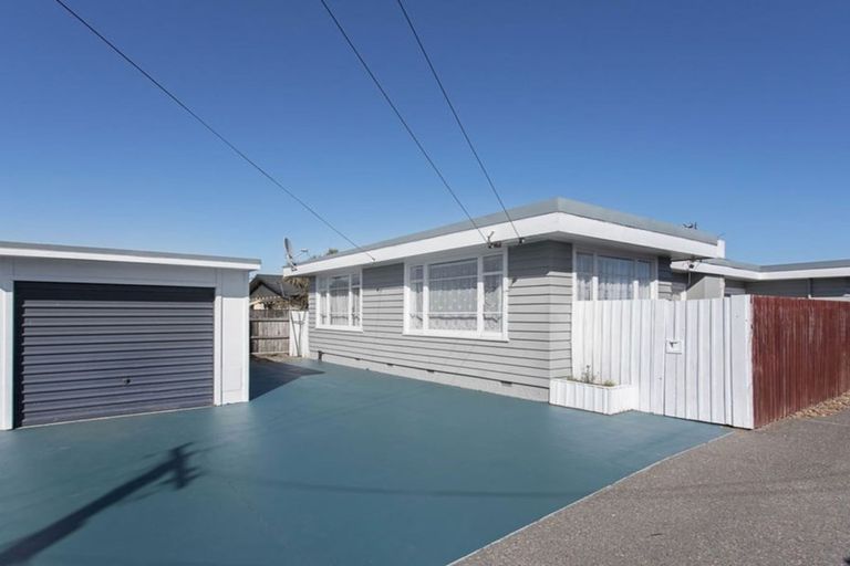 Photo of property in 103 Bassett Street, Burwood, Christchurch, 8083