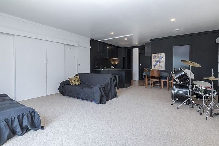 Photo of property in 23 Jade Avenue, Pakuranga Heights, Auckland, 2010