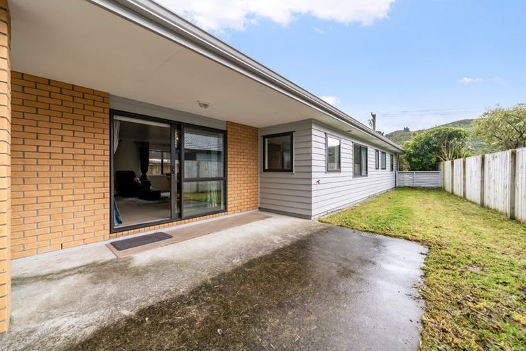 Photo of property in 75 Farmer Crescent, Taita, Lower Hutt, 5011