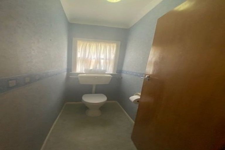 Photo of property in 36 The Drive, Tawa, Wellington, 5028