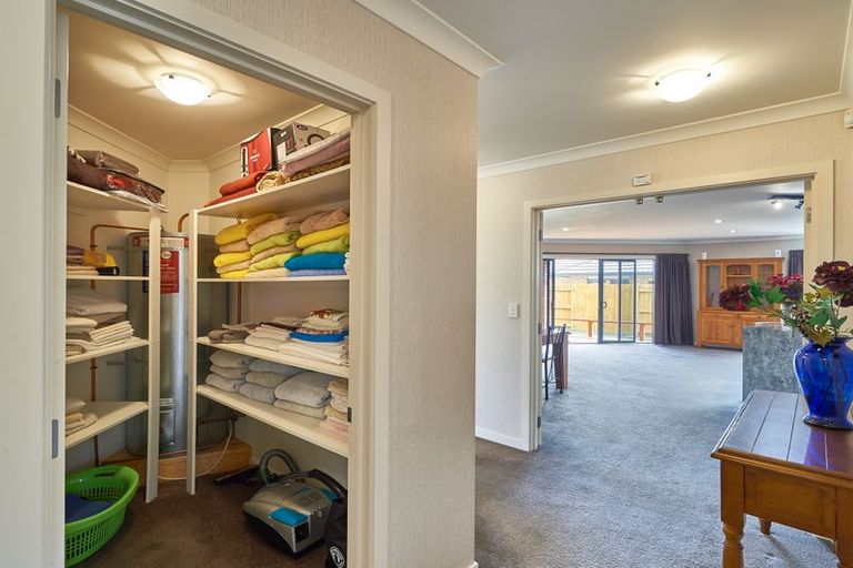 Photo of property in 69 Peter Hall Drive, Kelvin Grove, Palmerston North, 4414