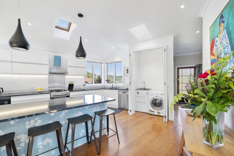 Photo of property in 91 Sunshine Avenue, Karori, Wellington, 6012