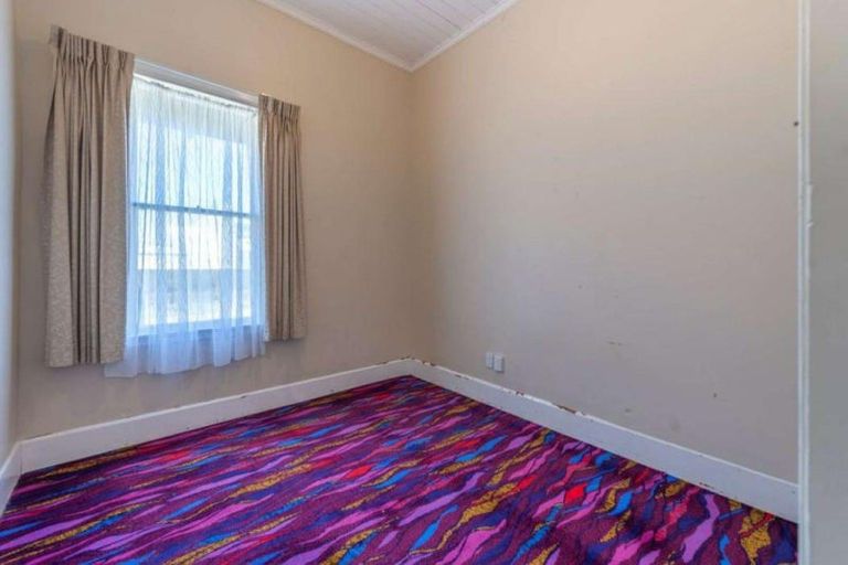 Photo of property in 3 Harper Street, Gonville, Whanganui, 4501