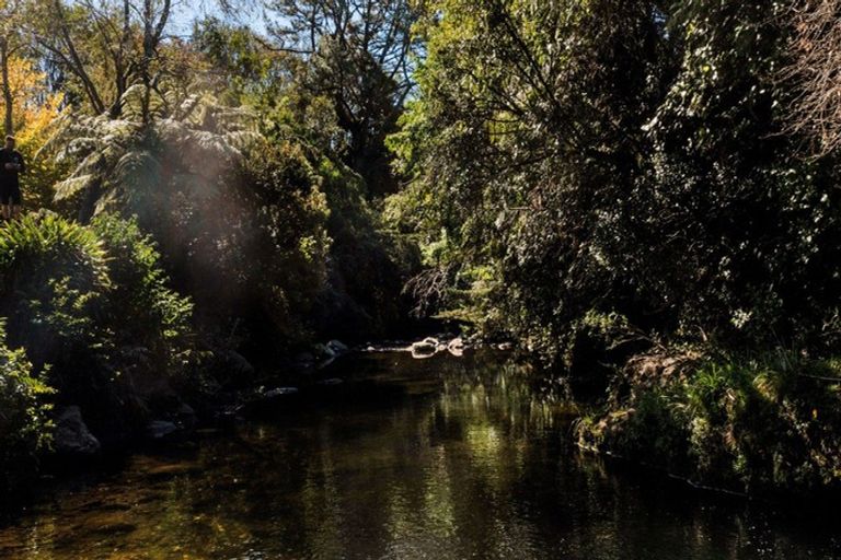 Photo of property in 1760 Mountain Road, Inglewood, 4386