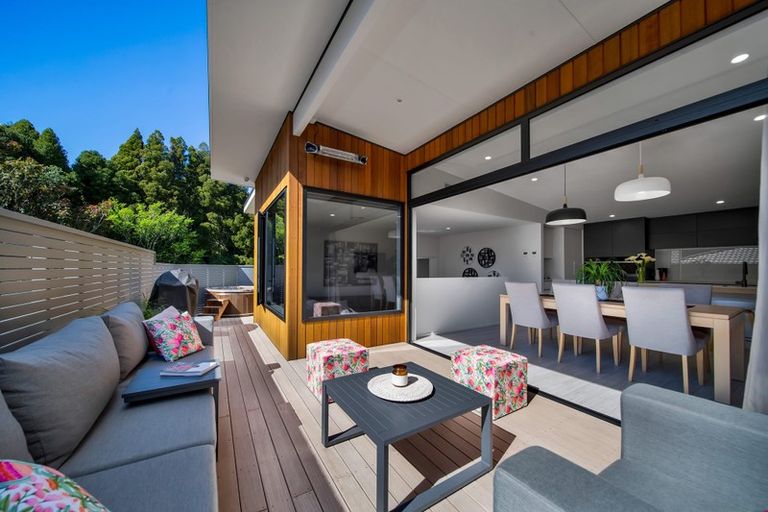 Photo of property in 57 Brooklands Road, Brooklands, New Plymouth, 4310