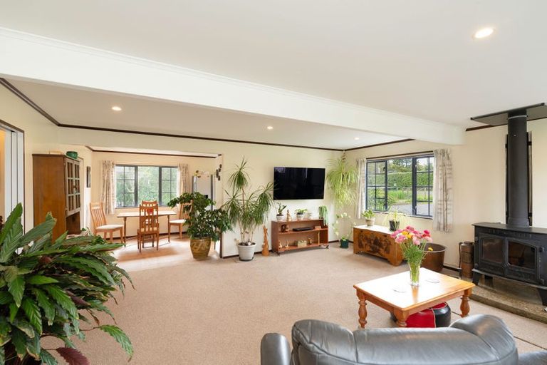 Photo of property in 33 Railway Terrace, Ohau, Levin, 5570