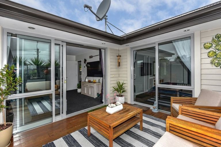 Photo of property in 175 Keyes Road, New Brighton, Christchurch, 8083