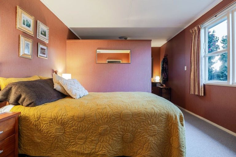 Photo of property in 3 Clarke Avenue, Highbury, Palmerston North, 4412