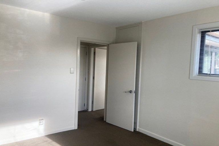 Photo of property in 33 Augusta Street, Redcliffs, Christchurch, 8081