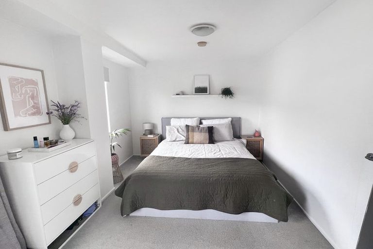 Photo of property in Palm Grove Apartments, 15/13b Palm Grove, Berhampore, Wellington, 6023