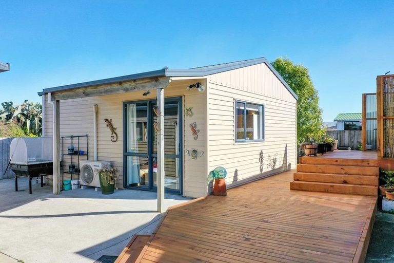 Photo of property in 38 Bridge Street, Edgecumbe, 3120