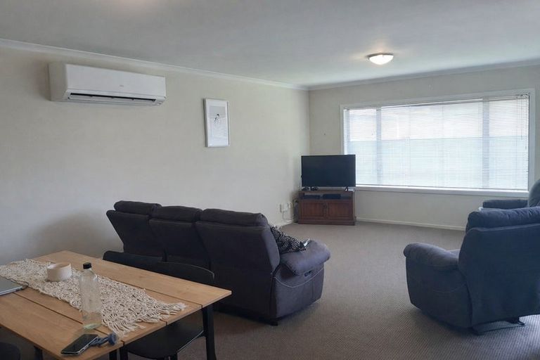 Photo of property in 26/64 Kawaha Point Road, Kawaha Point, Rotorua, 3010